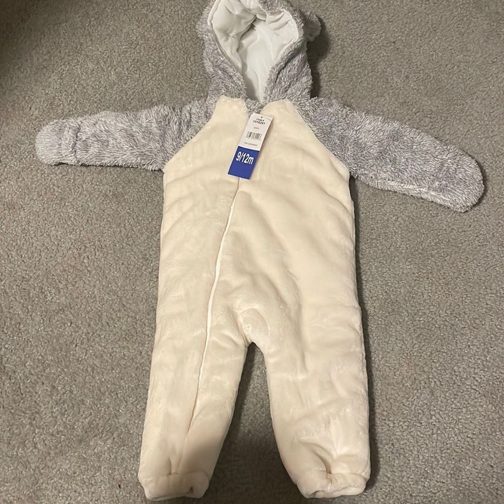 snow suit for 9-12 mo babies